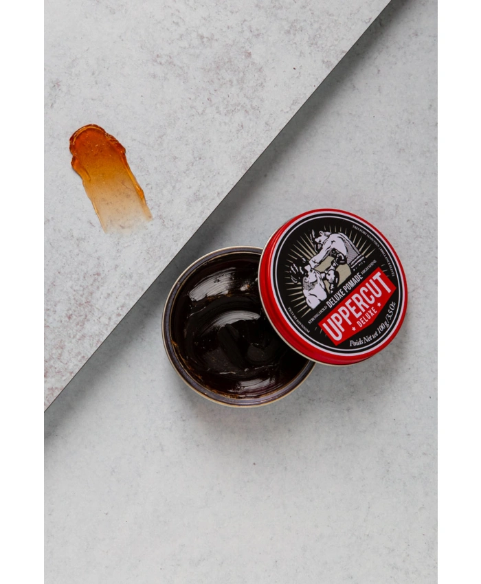 Uppercut Deluxe Pomade 100g képe 2